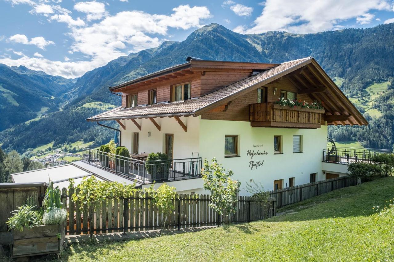Hofschenke Pfeiftal - Bergwiese San Martino In Passiria  Exterior photo