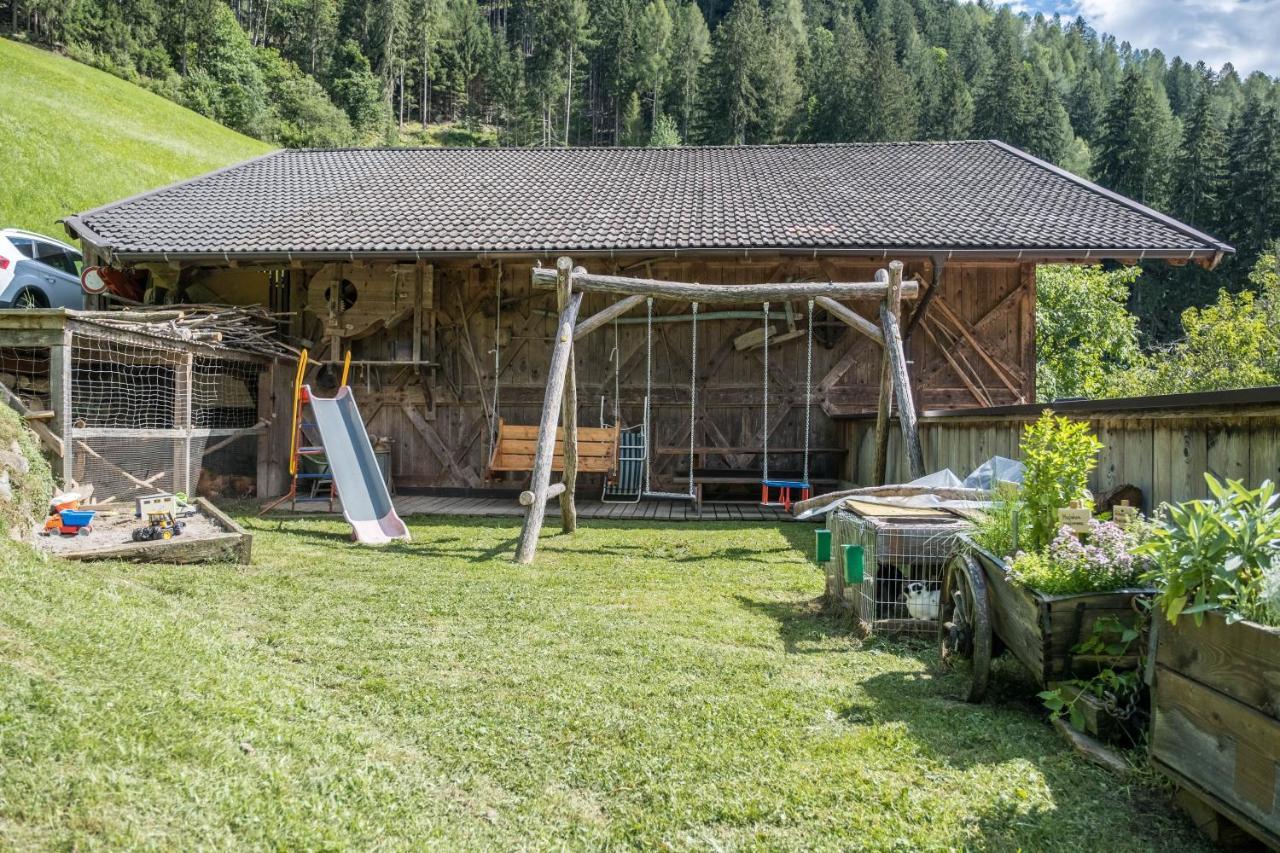 Hofschenke Pfeiftal - Bergwiese San Martino In Passiria  Exterior photo